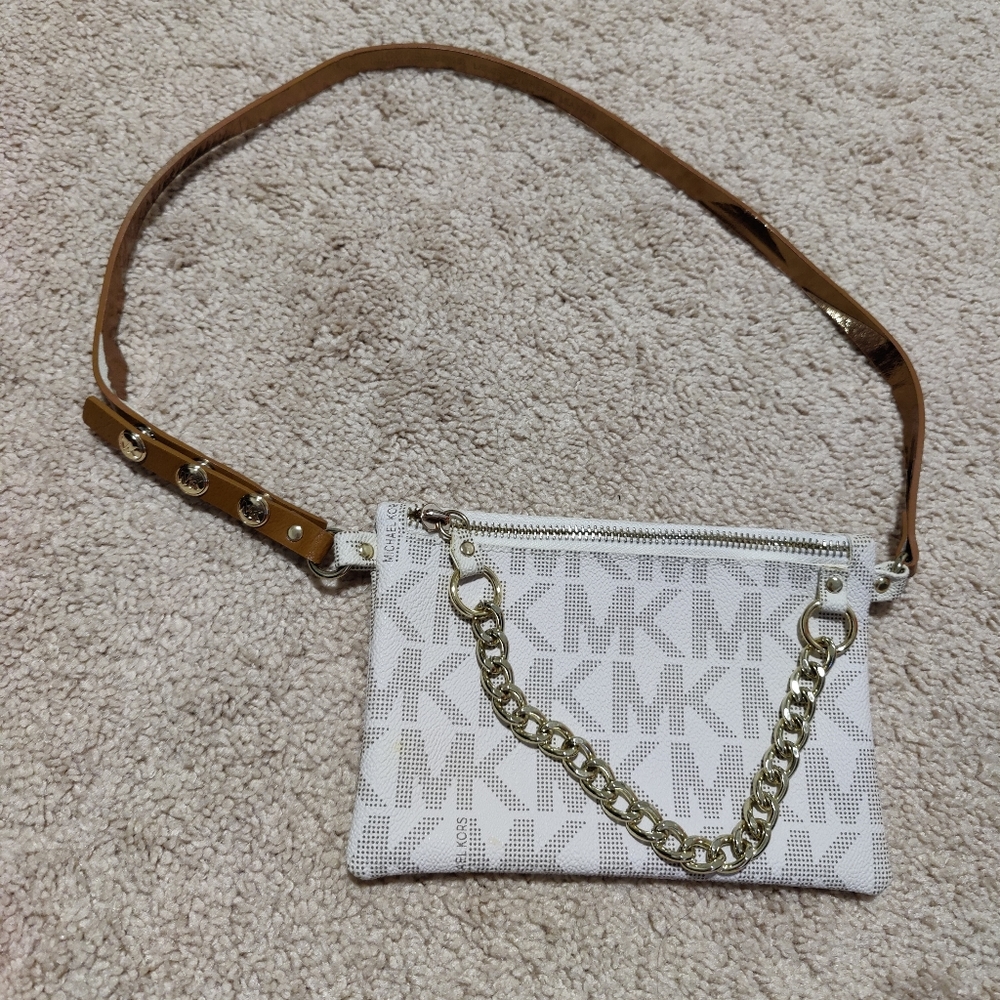 Michael Kors MK Monogram Signature White Vanilla Gold Chain Fanny Pack